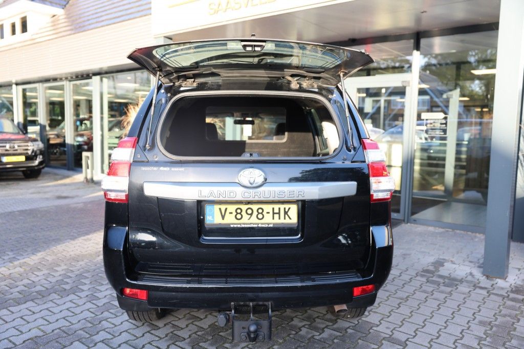 Toyota Landcruiser 150 2.8 D-4D 5DRS ACTIVE A/T VAN