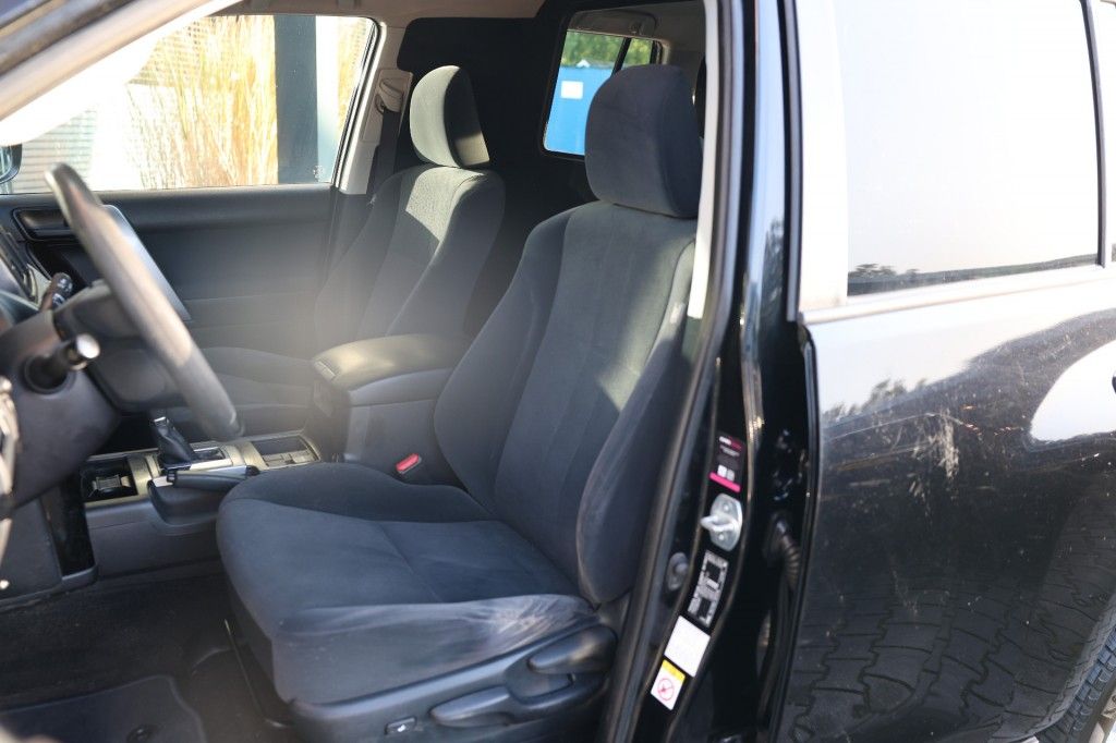 Toyota Landcruiser 150 2.8 D-4D 5DRS ACTIVE A/T VAN