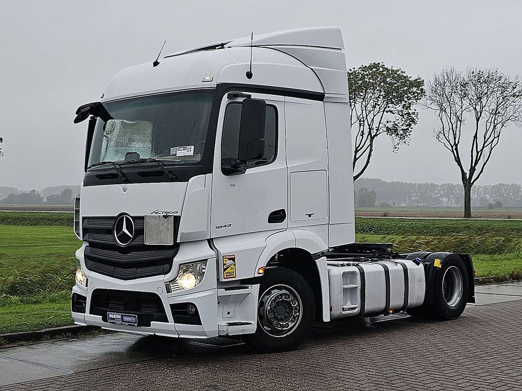 MERCEDES-BENZ ACTROS 1843