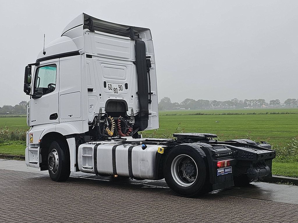 MERCEDES-BENZ ACTROS 1843