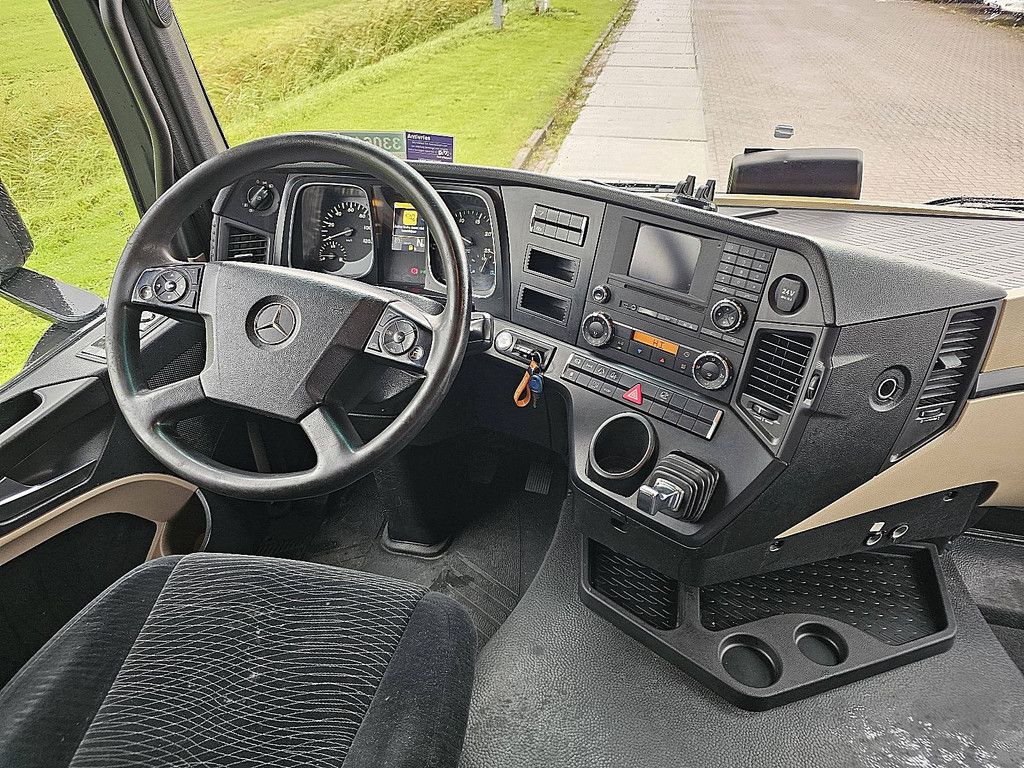 MERCEDES-BENZ ACTROS 1843
