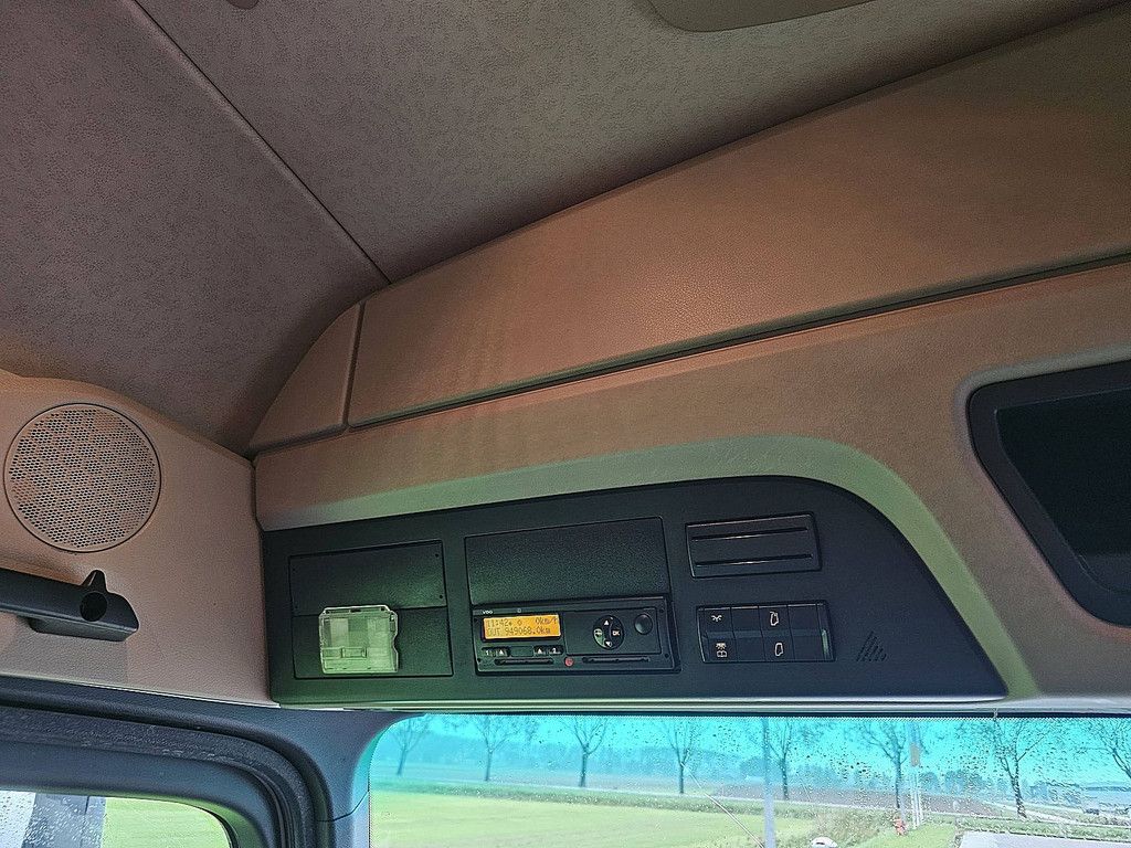 MERCEDES-BENZ ACTROS 1843