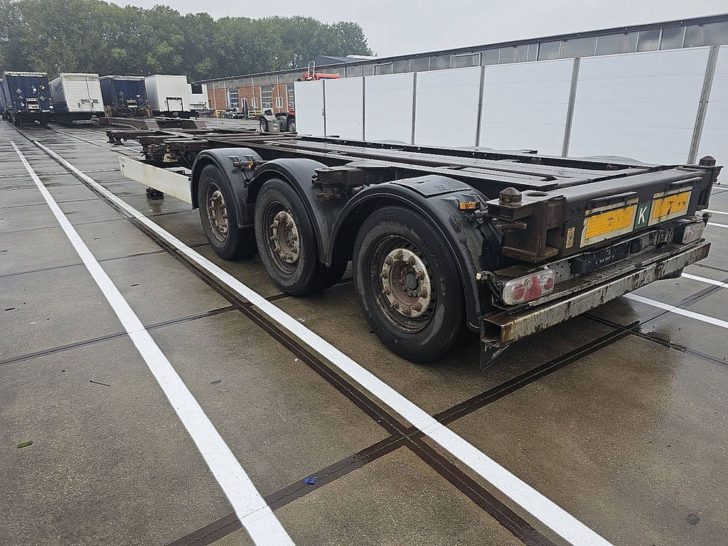 KOGEL SW24 MULTI 2X 20, 1X30, 1X40, HIGHCUBE, 20FT MITTIG