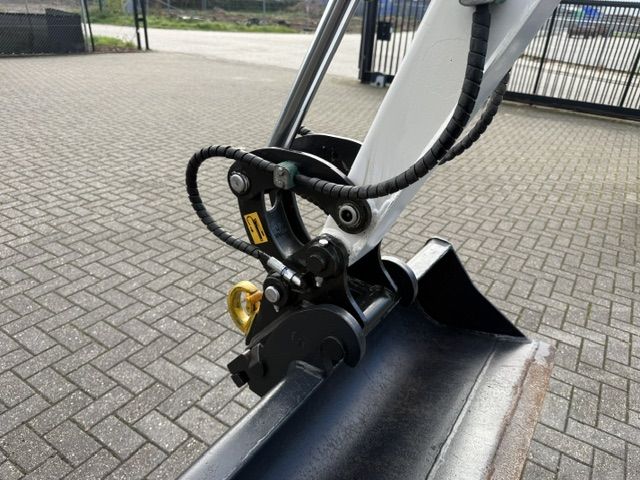 Bobcat E16 2014 3800u 1.8T minigraver minikraan ZGST