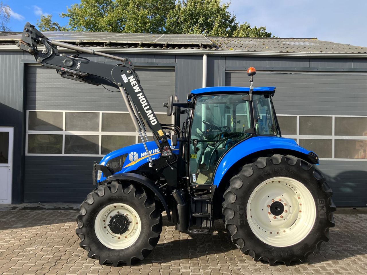 New holland T5.105DC