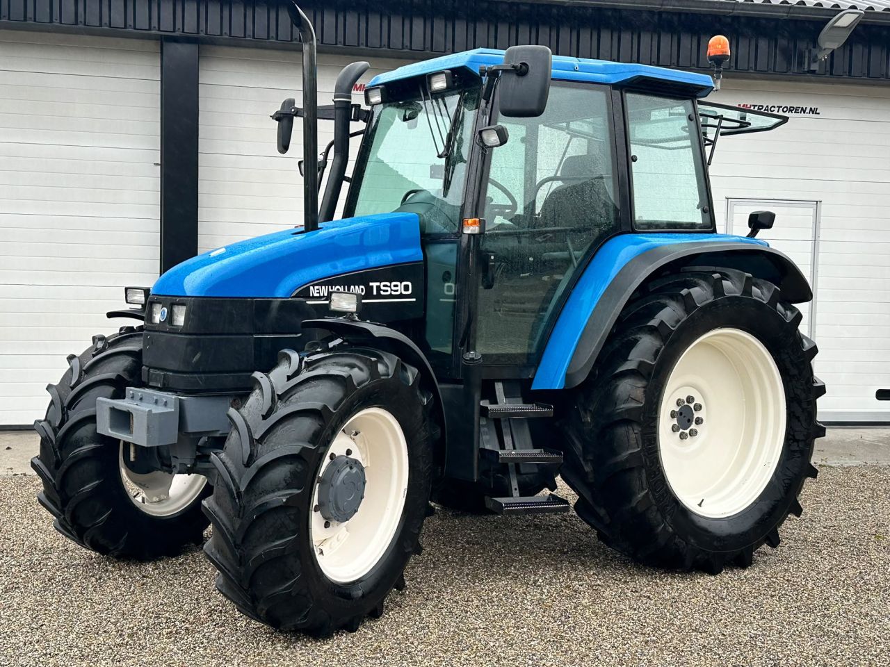 New Holland TS 90