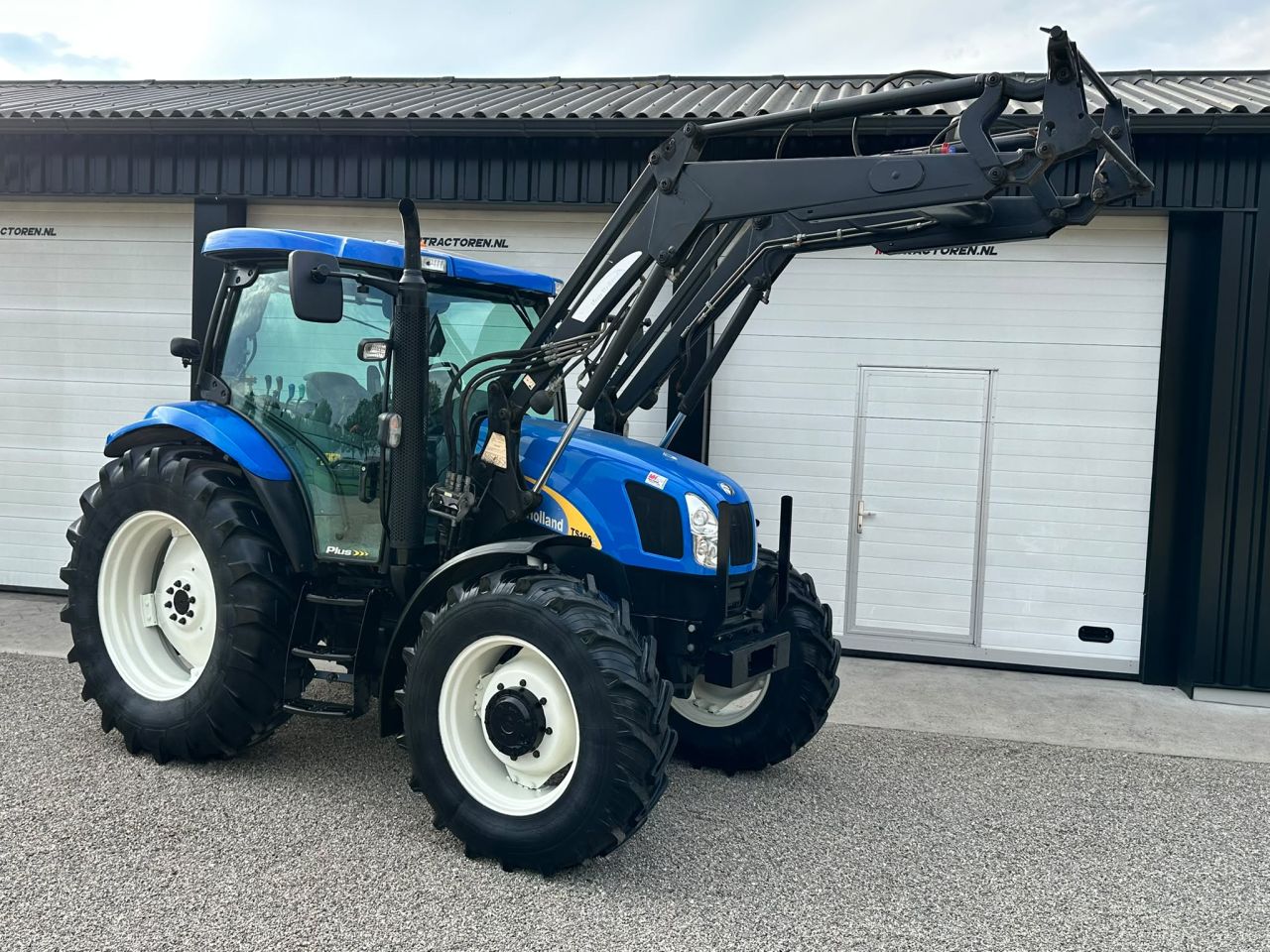 New Holland TSA100