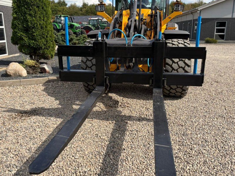 Volvo Pallegafler 9,9 tons Hydraulisk gaffelflyt, med skifte og 2