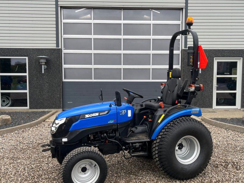 Solis 26 HST Hydrostat Turf hjul.
