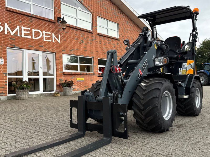 Giant G2500 HD