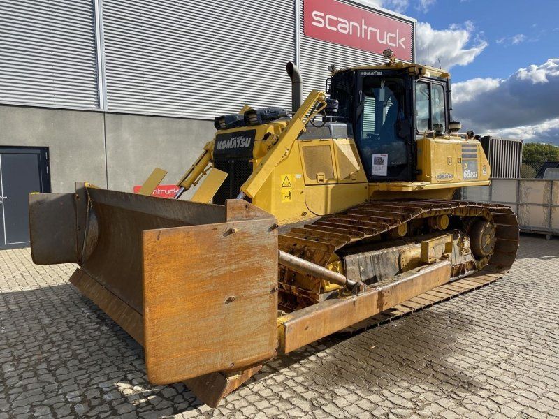 Komatsu D65PXI-18EO