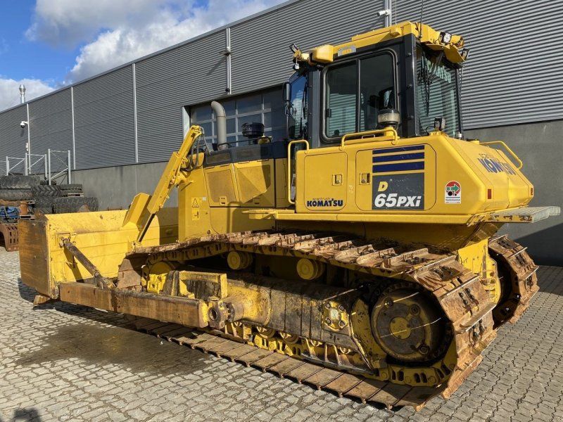 Komatsu D65PXI-18EO