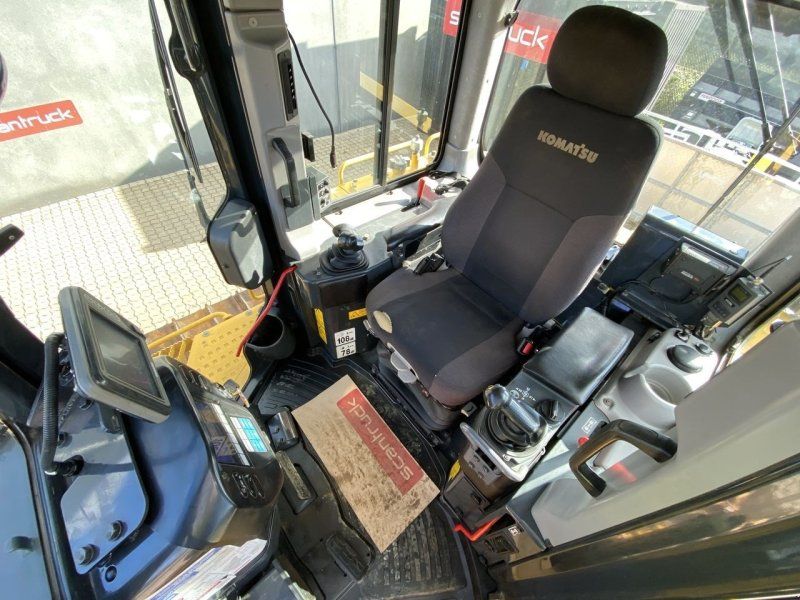Komatsu D65PXI-18EO
