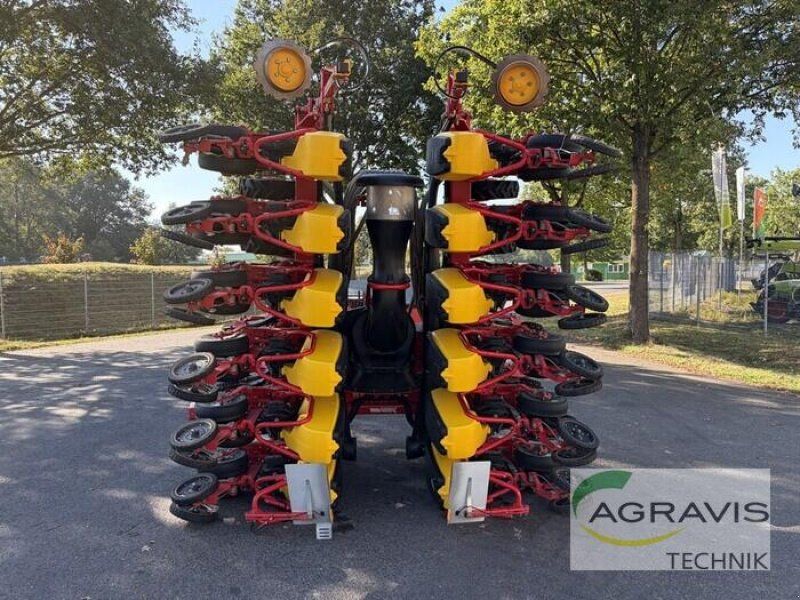 Väderstad TEMPO 12 + FH 2200 Fronttank