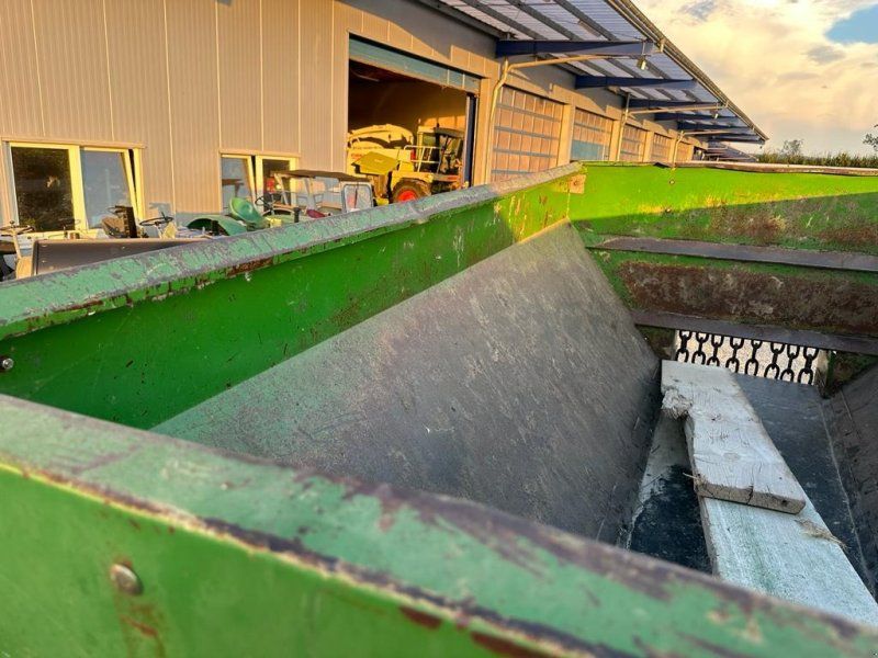 Kuxmann Kalkstreuer MBA 8000 Kurier