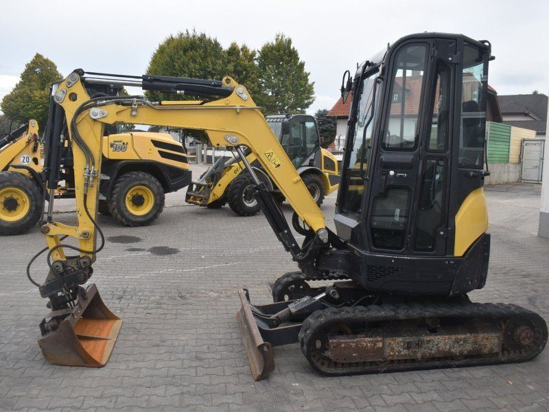 Yanmar VIO25-4