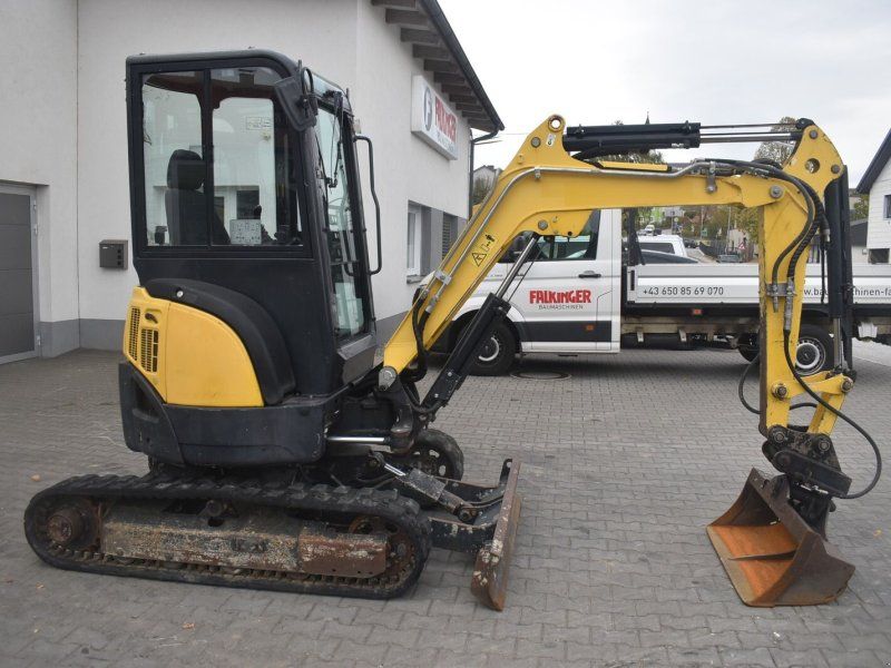 Yanmar VIO25-4