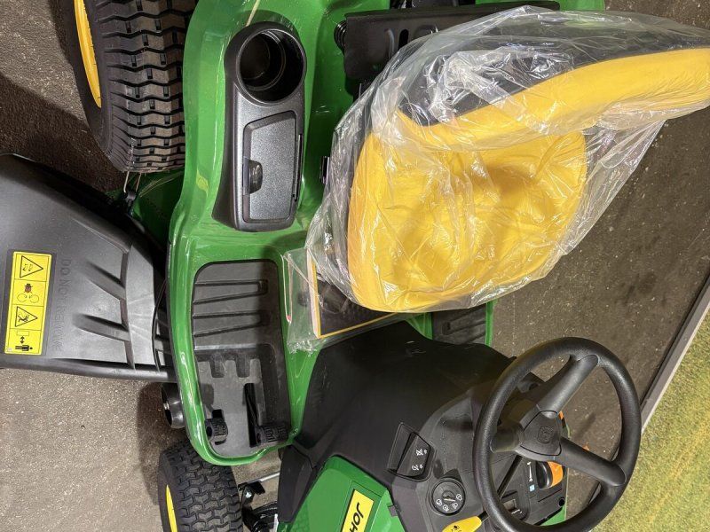 John Deere X127