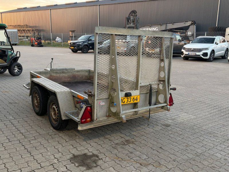 Variant VA2715M2 2700 kg maskin / erhvervs Årgang