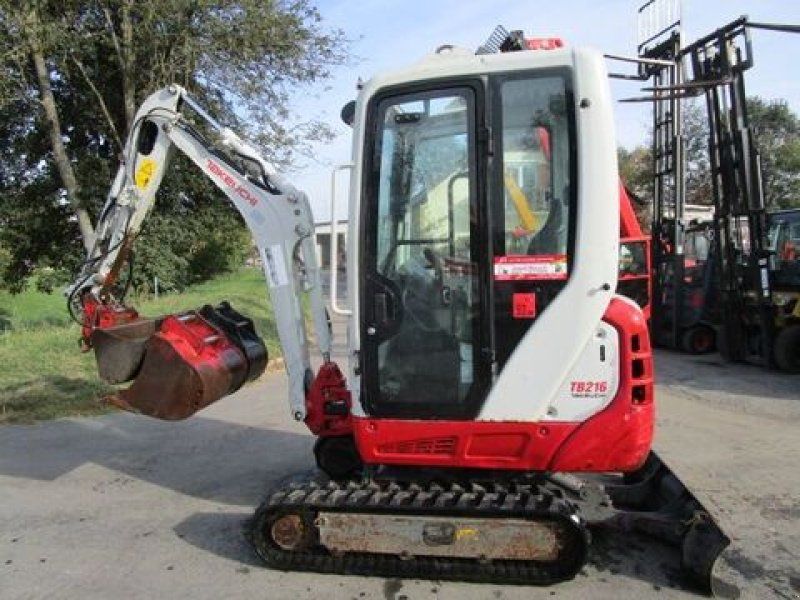 Takeuchi TB 216 hydraulischer Schnellwechsler + 3 Löffe