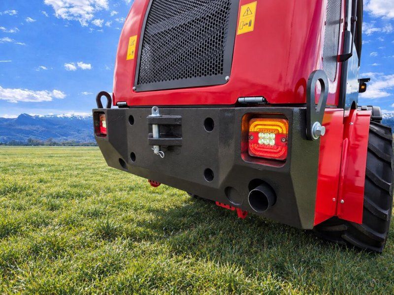 Grizzly 810 Tele E-Hoflader mit Allrad offene Kabine kla
