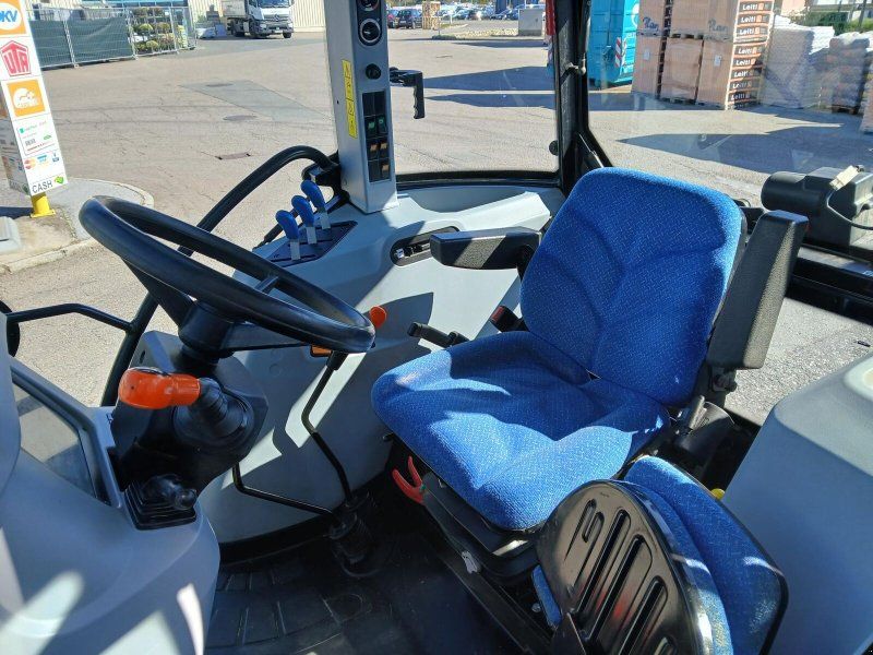 New Holland TD5.75
