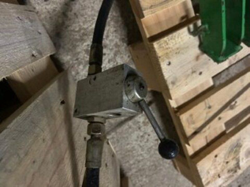 Bauer Hydraulische Bremse zu