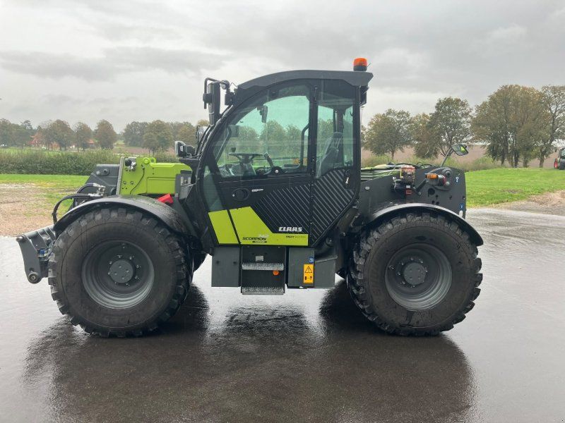 Claas Scorpion 742 Varipower