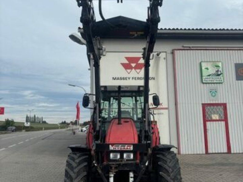 Massey Ferguson 4225
