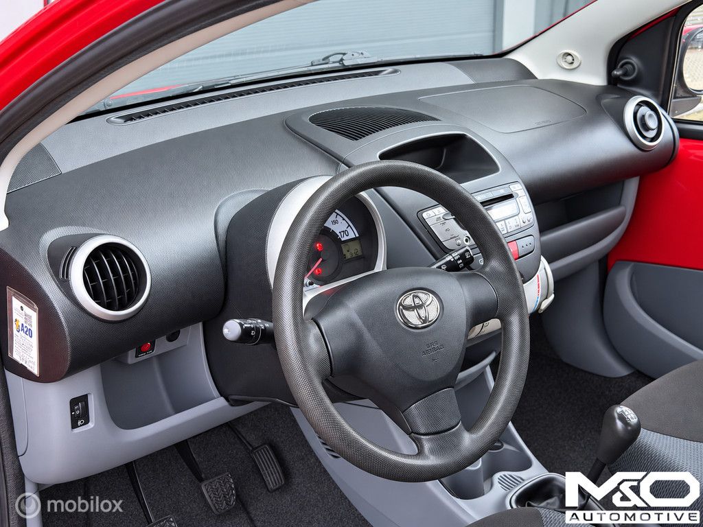 Toyota Aygo 1.0-12V | PDC | E-RAMEN | APK