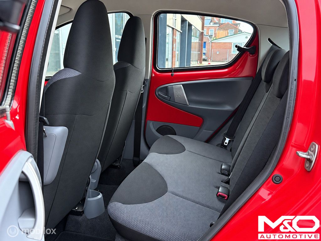 Toyota Aygo 1.0-12V | PDC | E-RAMEN | APK