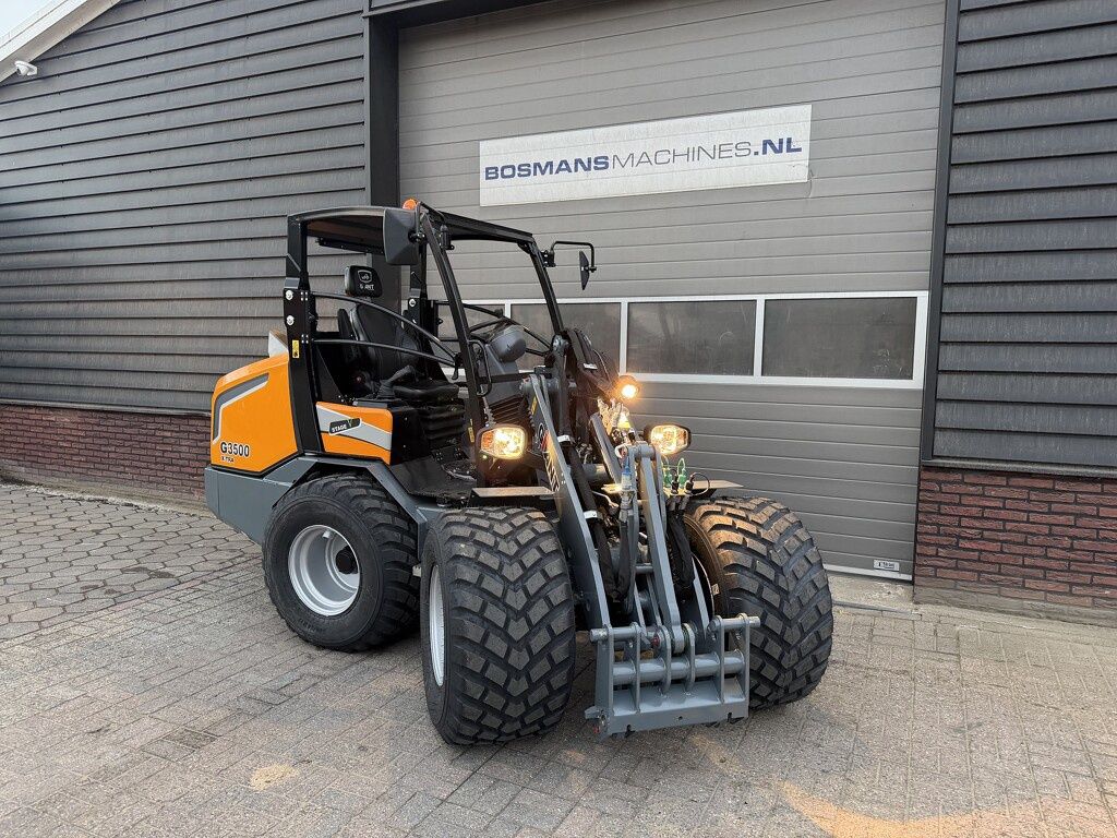 Giant G3500 X-TRA shovel NIEUW