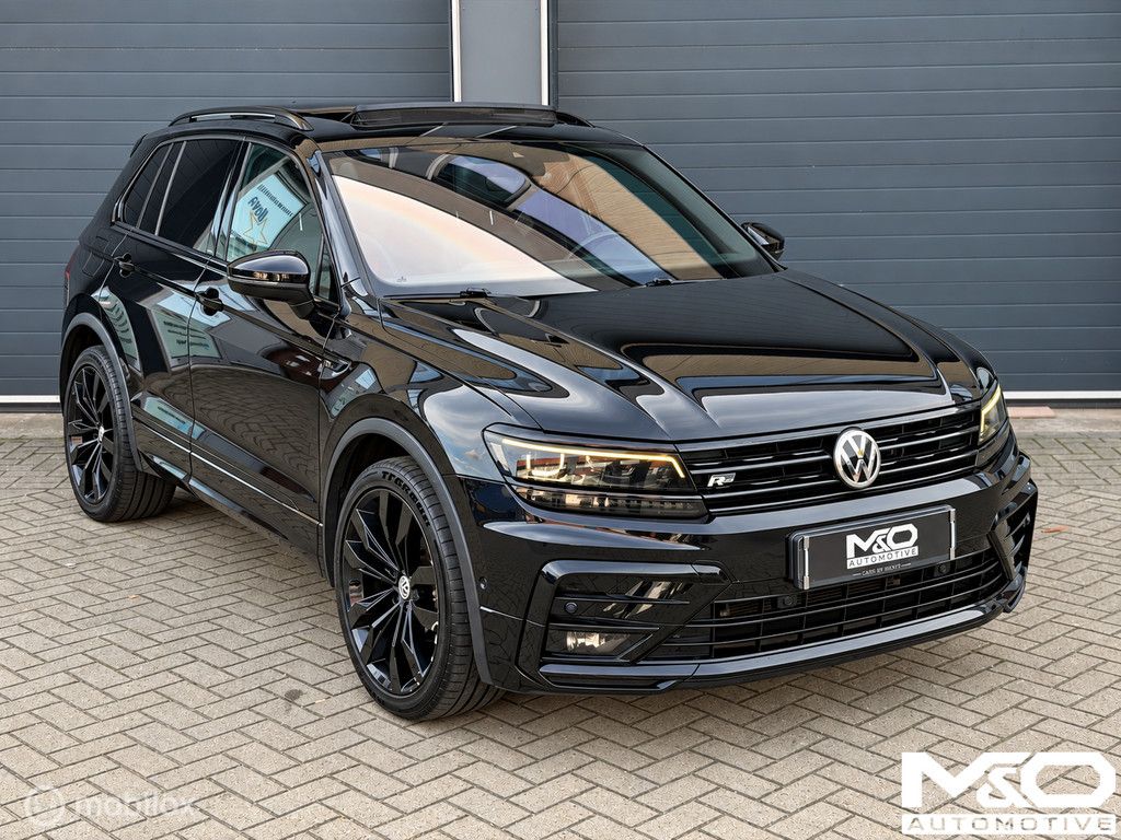 Volkswagen Tiguan 1.5 TSI ACT R-line | PANO | VIRTUAL | DYNAUDIO