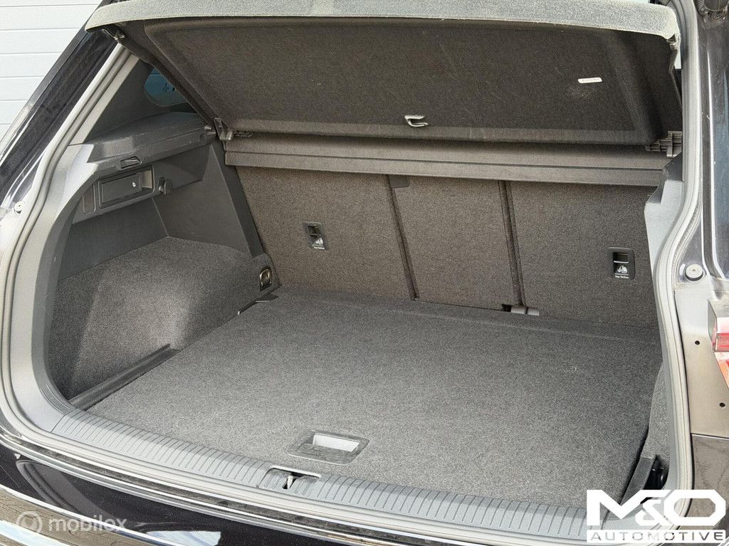 Volkswagen Tiguan 1.5 TSI ACT R-line | PANO | VIRTUAL | DYNAUDIO