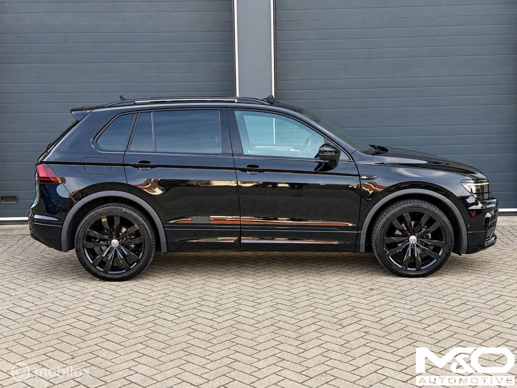 Volkswagen Tiguan 1.5 TSI ACT R-line | PANO | VIRTUAL | DYNAUDIO