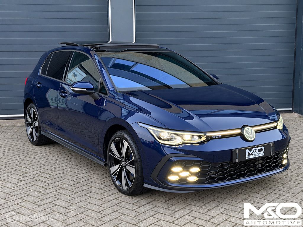Volkswagen Golf 1.4 eHybrid GTE | PANO |IQ LED |CAMERA |AKRA