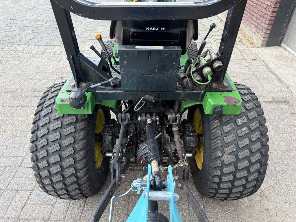 John Deere 4110 Compacttrekker (4WD / HST)