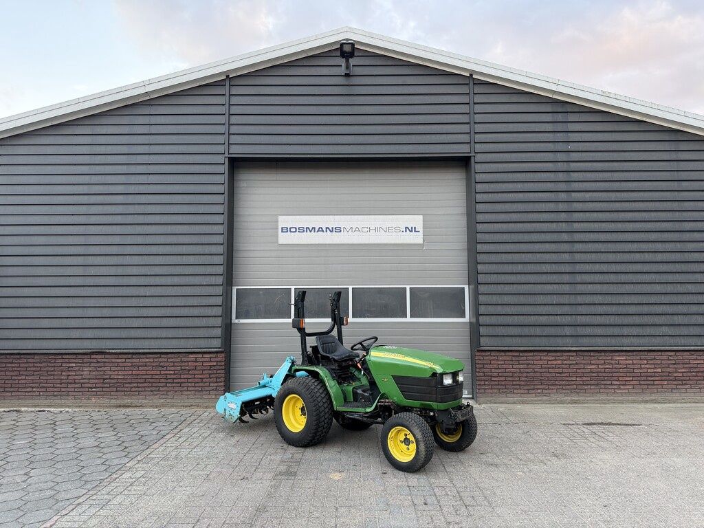 John Deere 4110 Compacttrekker (4WD / HST)