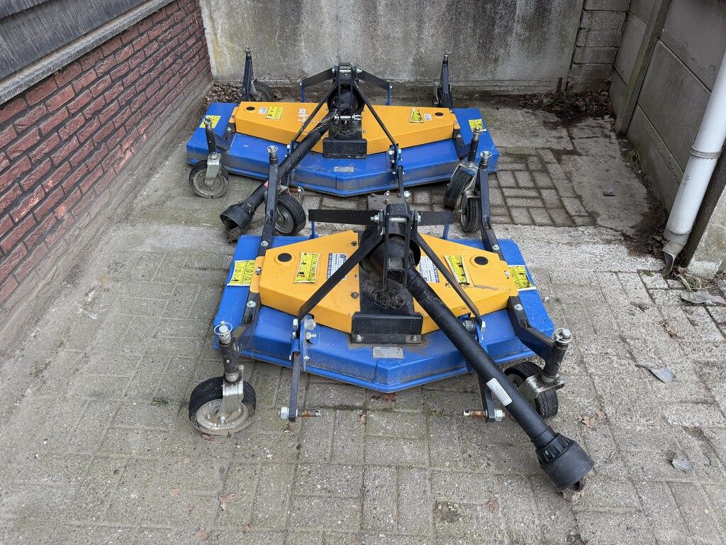 RVT cirkelmaaier 120 en 180 cm gebruikt voor minitractor