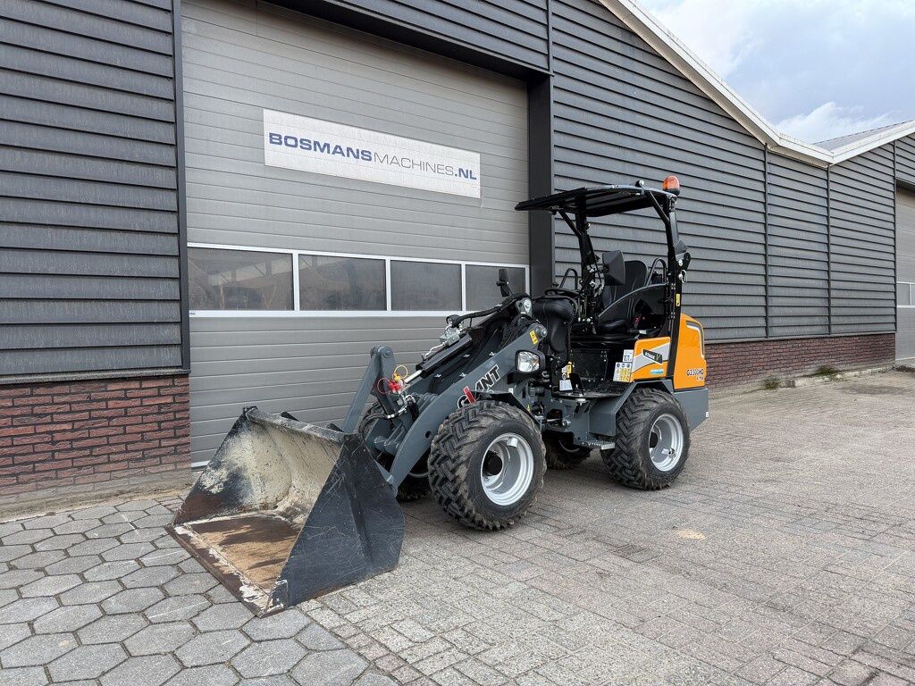 Giant G2300 X-TRA HD minishovel 2026 56 uur
