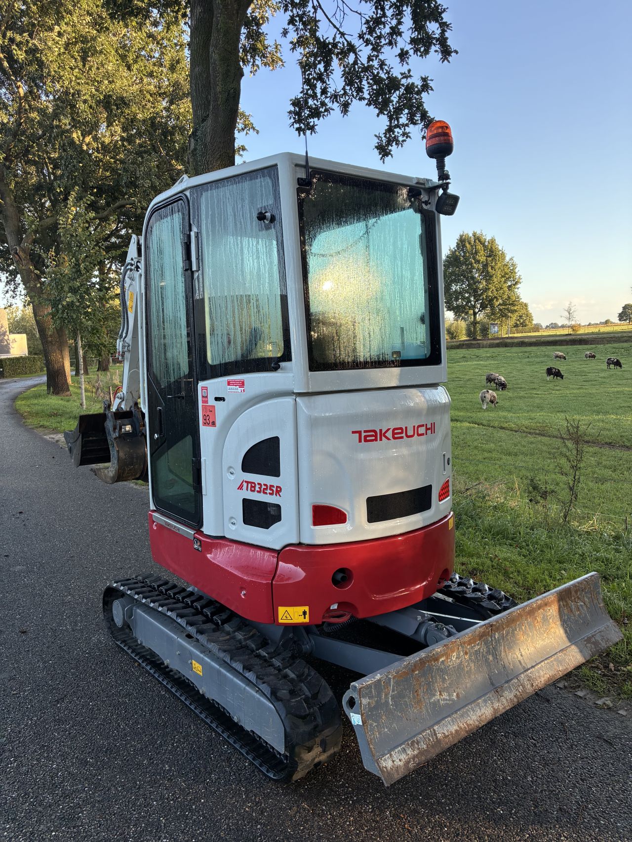Takeuchi TB325R BJ25