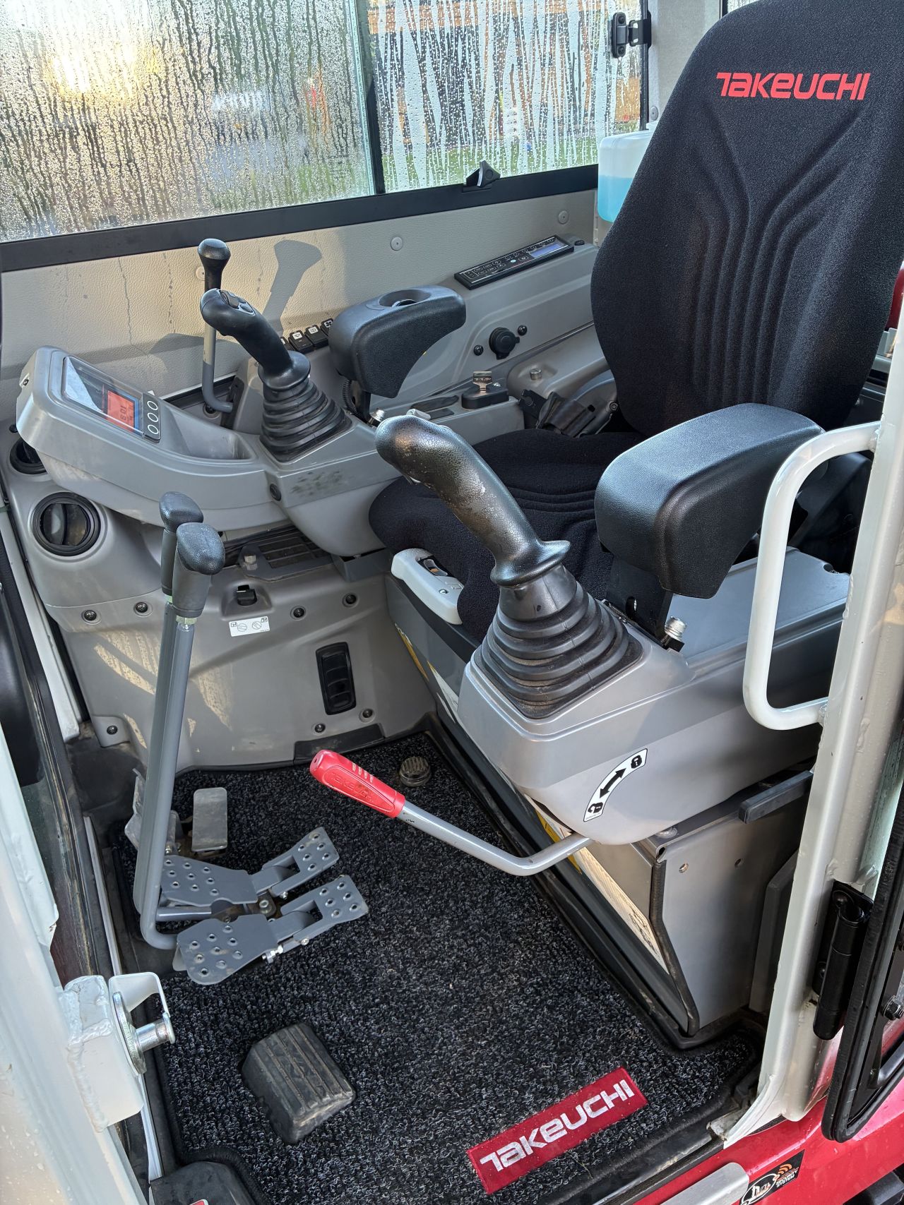 Takeuchi TB325R BJ25