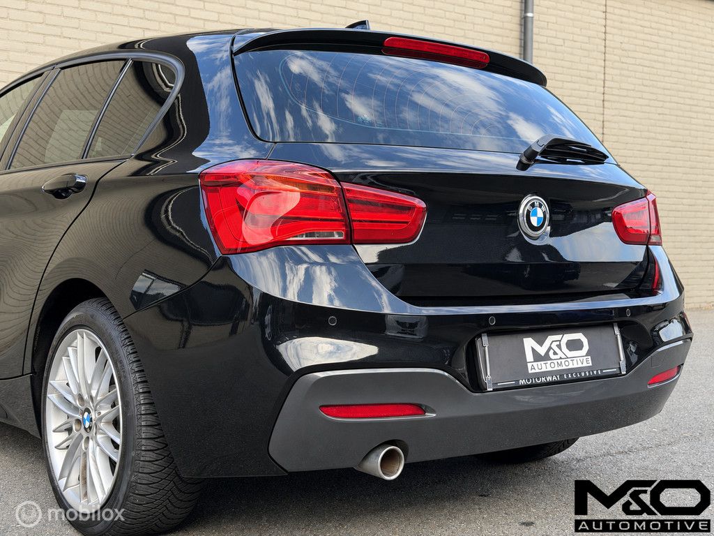 BMW 1-serie 118i | M Sport High Executive| STOELVW | VIRTUAL