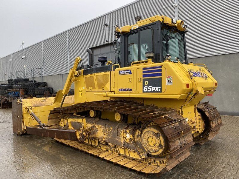 Komatsu D65PXI-18EO