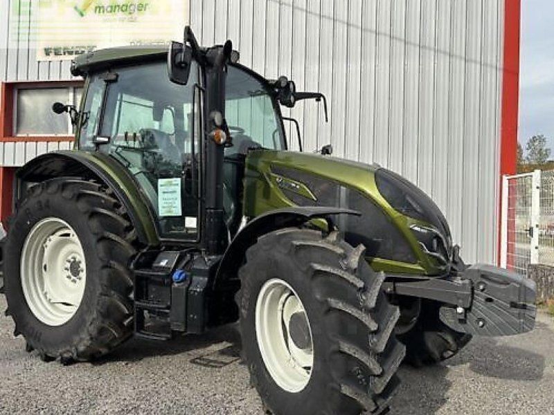 Valtra a105