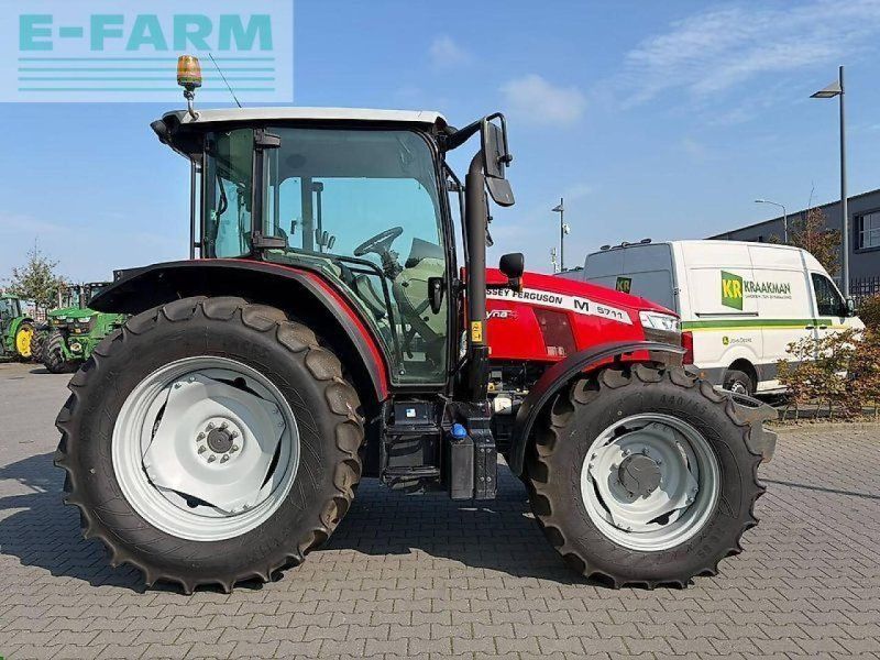 Massey Ferguson 5711m #782845