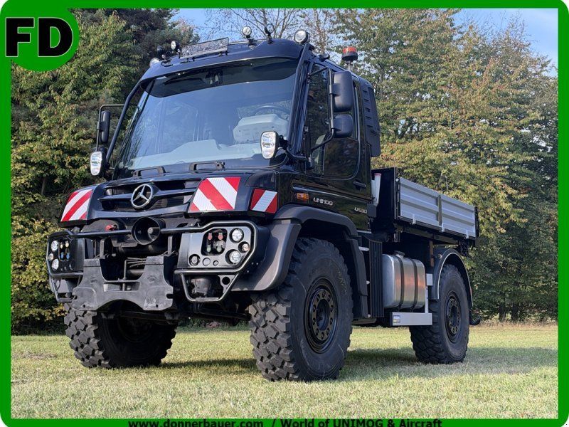 Mercedes-Benz Unimog U530 Agrar aus Ez. 2022, Farbe Schwarz