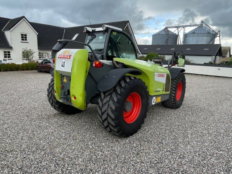 Claas Scorpion 7045 Varipower