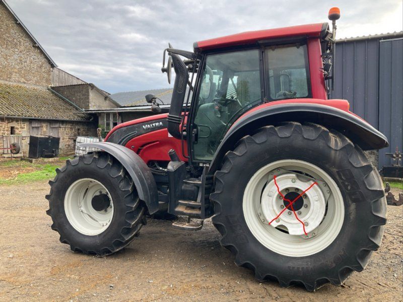 Valtra N142D