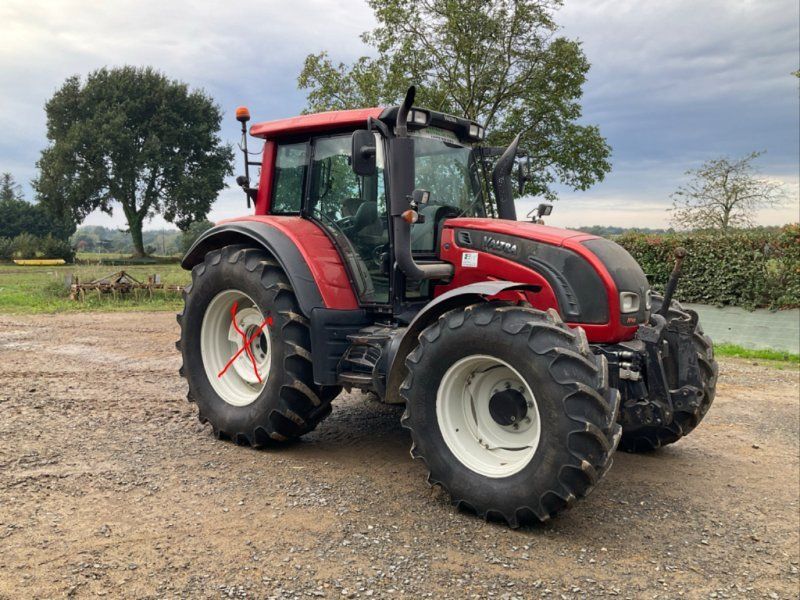 Valtra N142D